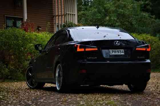 Lexus IS Nokia