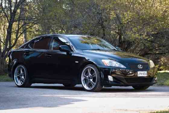 Lexus IS Nokia