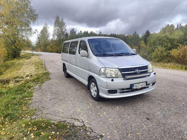 Toyota Hiace Helsinki - valokuva 2