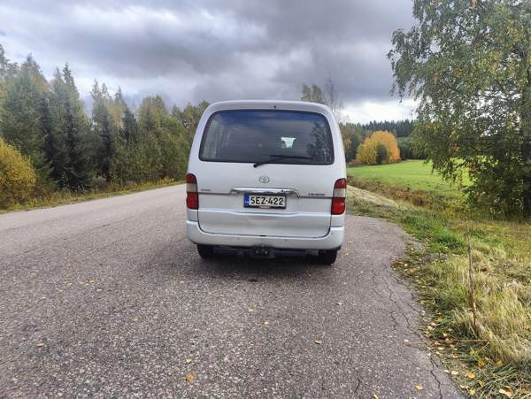 Toyota Hiace Helsinki - valokuva 4