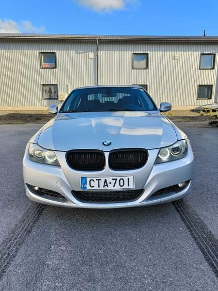 BMW 335 Seinäjoki - valokuva 2