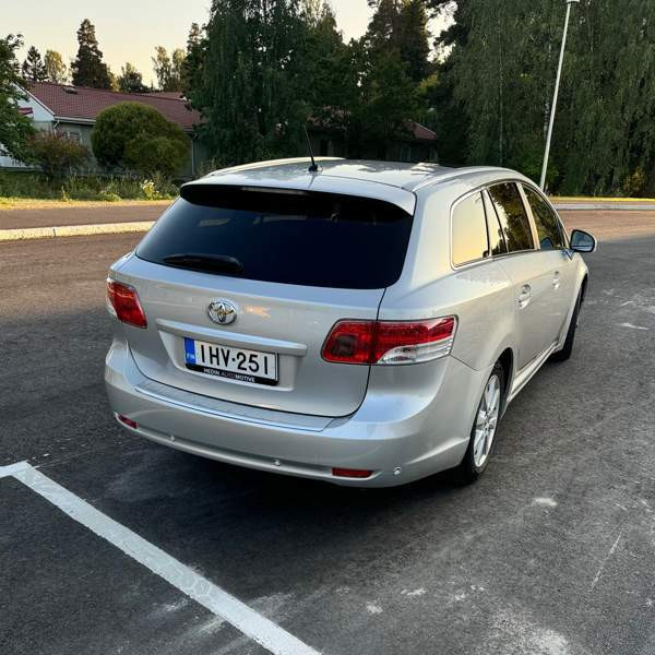 Toyota Avensis Чукотский АО - изображение 5