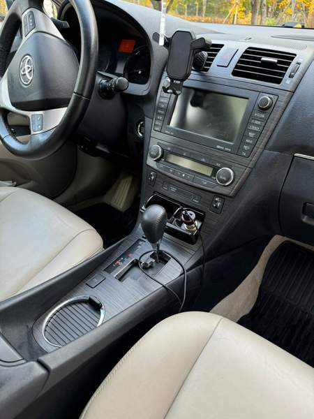 Toyota Avensis Чукотский АО - изображение 7