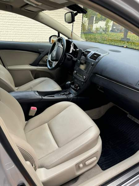 Toyota Avensis Чукотский АО - изображение 8