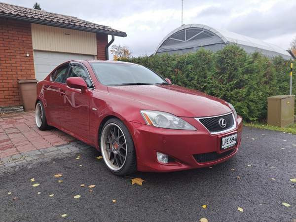 Lexus IS Siilinjaervi – foto 1