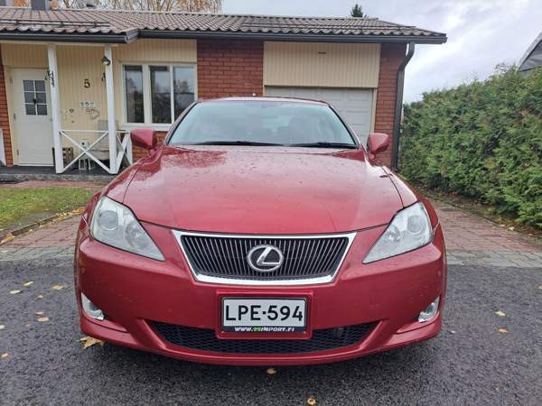 Lexus IS Siilinjaervi – foto 2