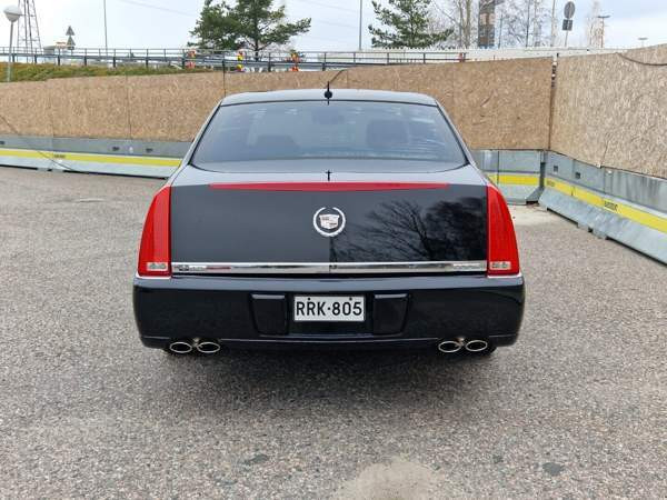 Cadillac DTS Helsinki - изображение 7