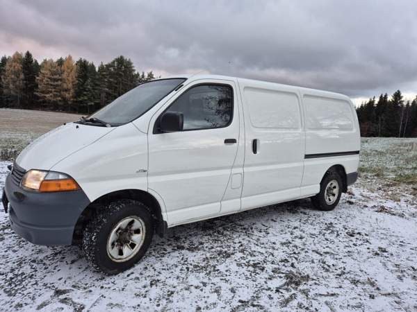 Toyota Hiace Чувашия - изображение 1