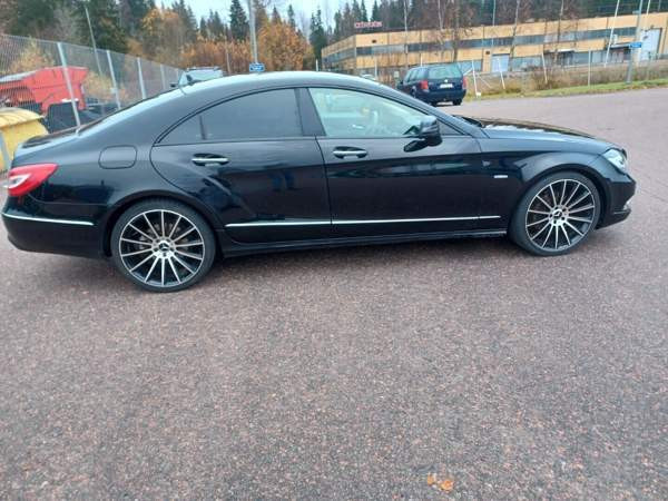 Mercedes-Benz CLS Глебычево - изображение 8