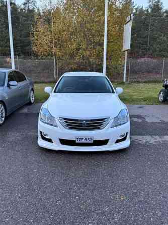 Toyota Crown Lohja