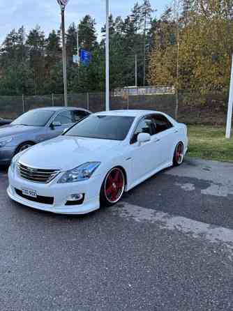 Toyota Crown Lohja