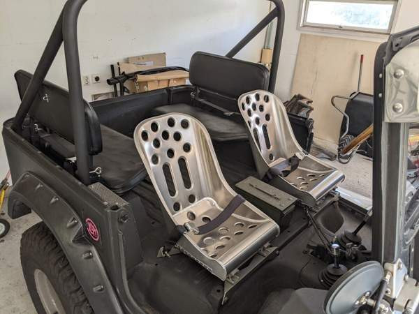 Toyota Land Cruiser Raasepori - valokuva 2