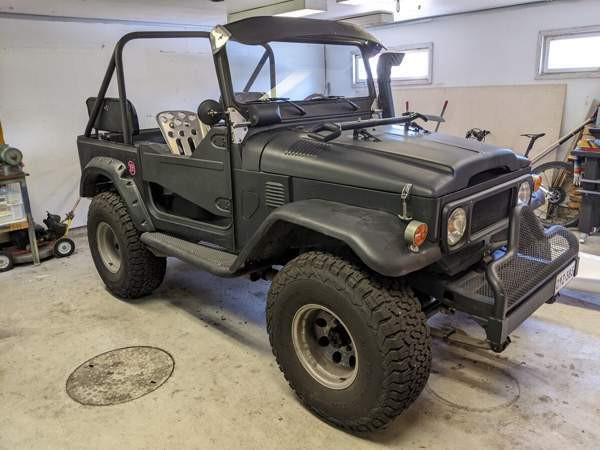 Toyota Land Cruiser Raasepori - valokuva 1