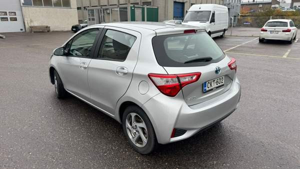 Toyota Yaris Helsinki - valokuva 4