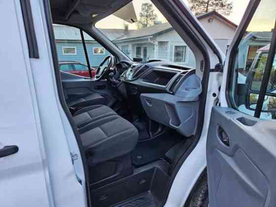 Ford Transit Рованиеми