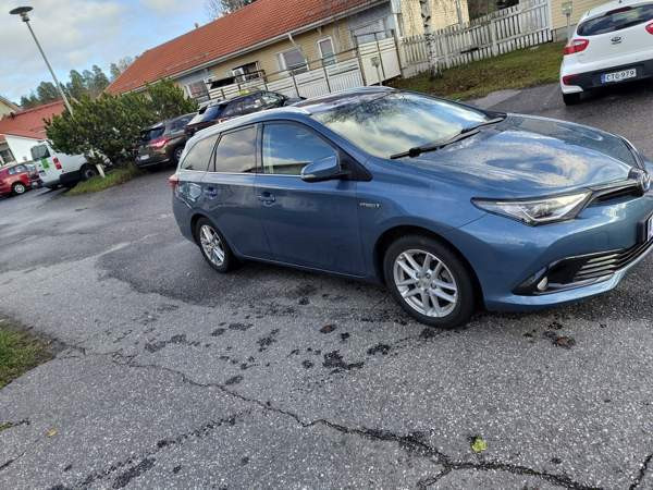 Toyota Auris Turtkul - valokuva 3