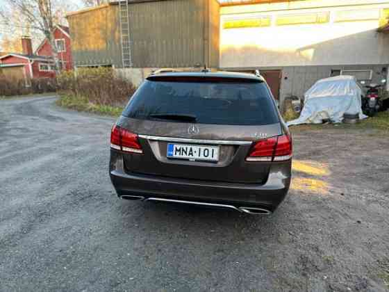 Mercedes-Benz E Коккола