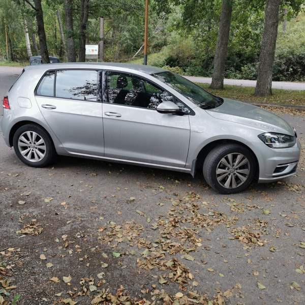 Volkswagen Golf Лохья - изображение 1