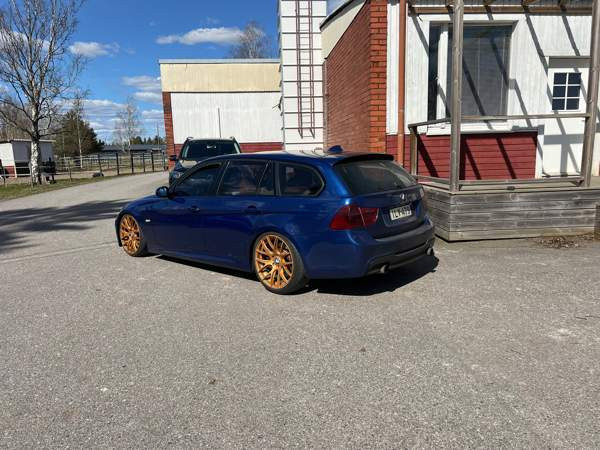 BMW 335 Naantali - изображение 2