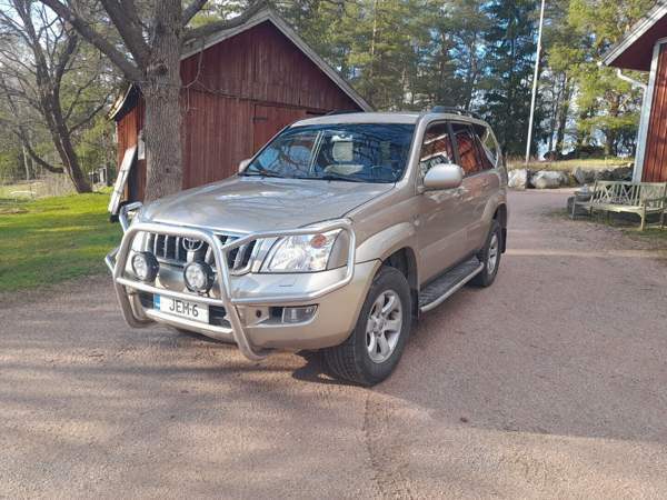 Toyota Land Cruiser Sarov - valokuva 5