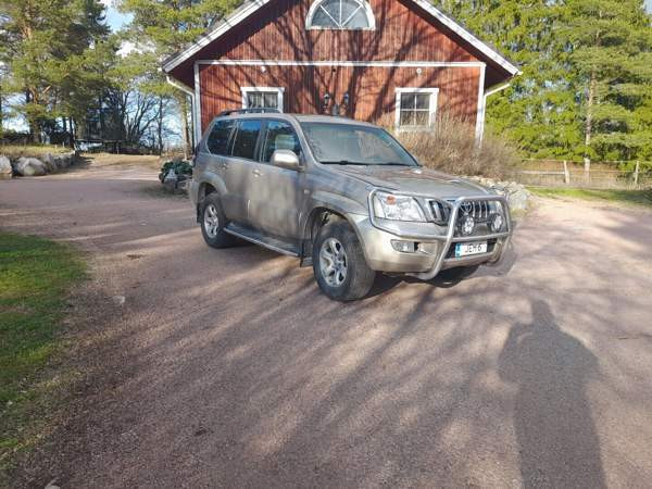 Toyota Land Cruiser Sarov - valokuva 7