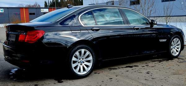 BMW 730 Kerava - photo 8