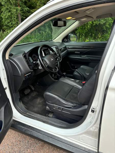 Mitsubishi Outlander Nurmijärvi - valokuva 3