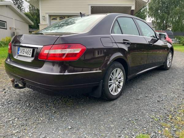 Mercedes-Benz E Tornio – foto 6