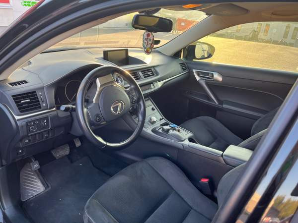 Lexus CT Espoo - valokuva 8