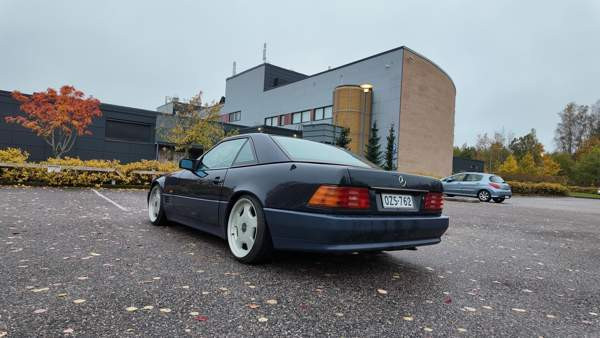 Mercedes-Benz SL Эспоо - изображение 5