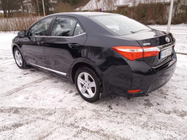 Toyota Corolla Oulu - valokuva 6