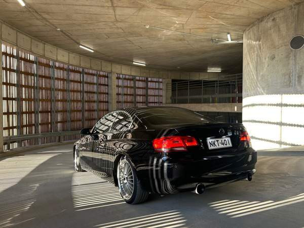 BMW 335 Kangasala - valokuva 4