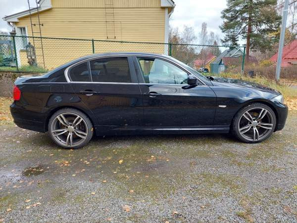 BMW 330 Tampere - valokuva 5