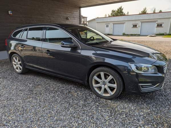 Volvo V60 Hafnarfjoerdur - valokuva 1