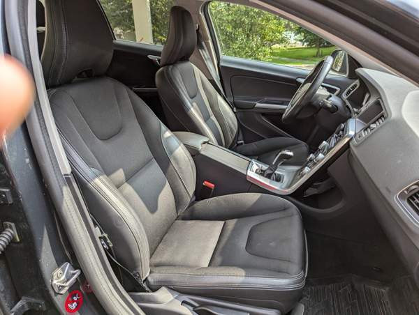 Volvo V60 Hafnarfjoerdur - valokuva 7