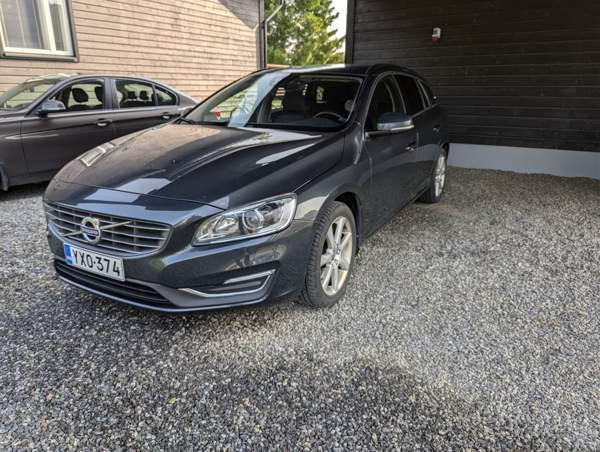 Volvo V60 Hafnarfjoerdur - valokuva 2