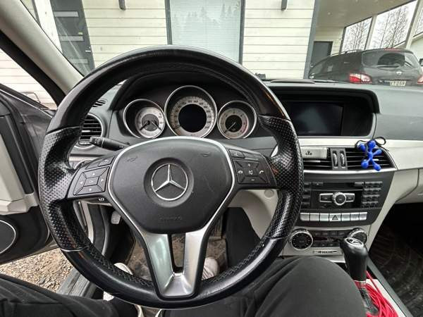 Mercedes-Benz C Luga - photo 6