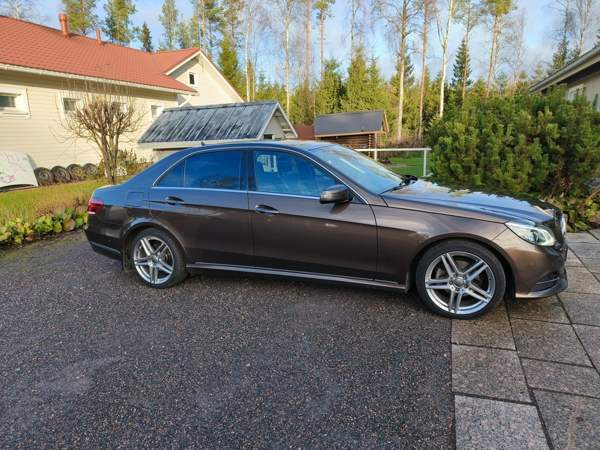 Mercedes-Benz E Oulainen - valokuva 1