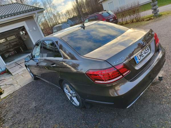 Mercedes-Benz E Oulainen - valokuva 4