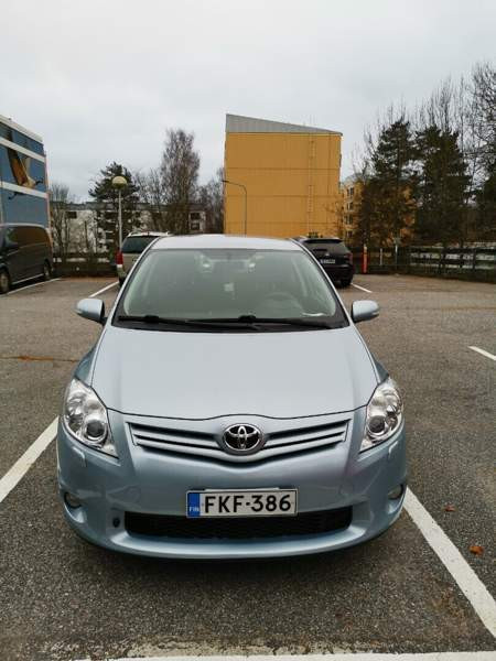 Toyota Auris Vantaa - photo 3