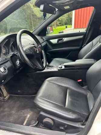 Mercedes-Benz C Лохья