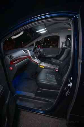 Toyota Vellfire Вантаа