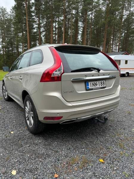 Volvo XC60 Veteli - valokuva 2