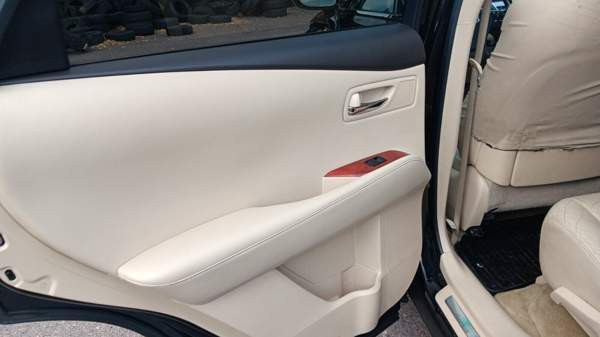 Lexus RX Turtkul - valokuva 7