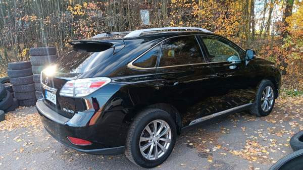 Lexus RX Turtkul - valokuva 3