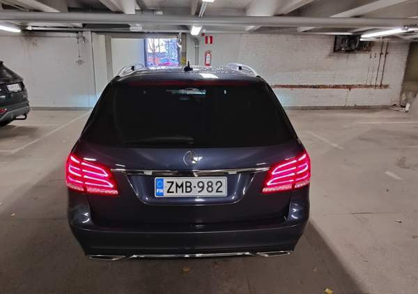 Mercedes-Benz E Glebychevo - valokuva 4
