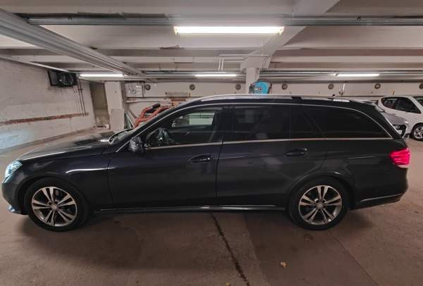 Mercedes-Benz E Glebychevo - valokuva 1