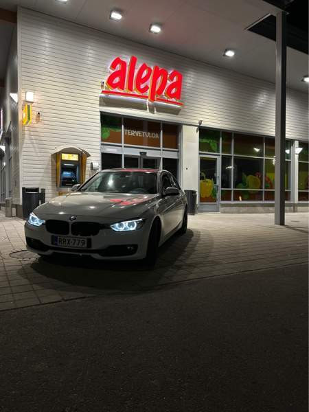 BMW 320 Espoo - valokuva 1