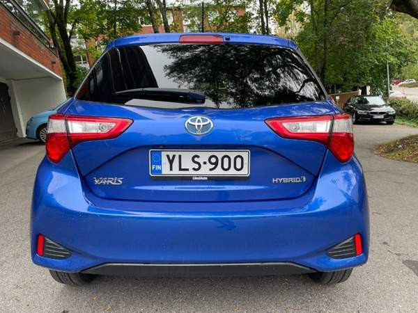 Toyota Yaris Helsinki - valokuva 8