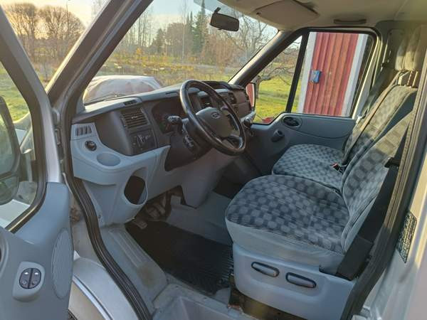 Ford Tourneo Maaninka - valokuva 7